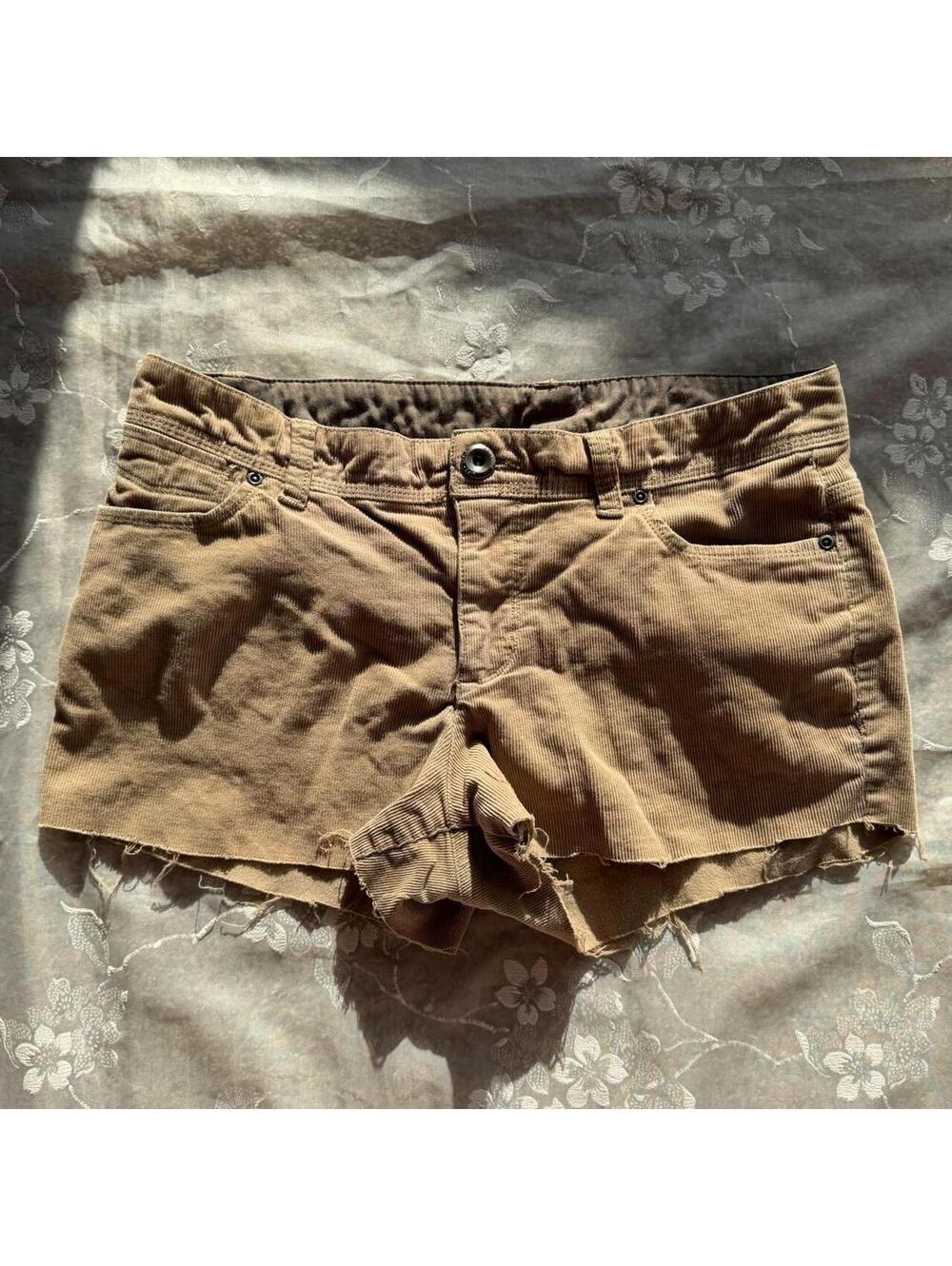 Vintage authentic y2k  low brown corduroy cut off cargo  shorts
